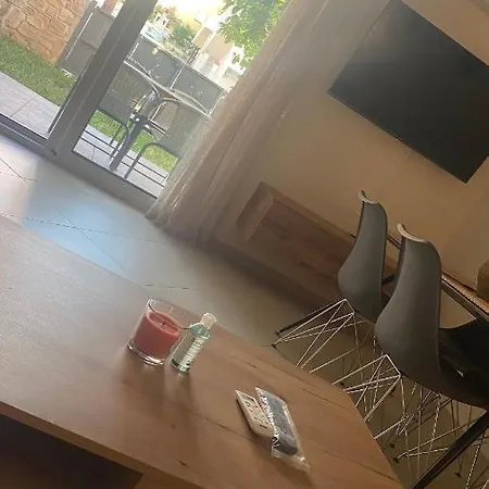 Elena Chalkidiki Kallithea (Chalkidiki)