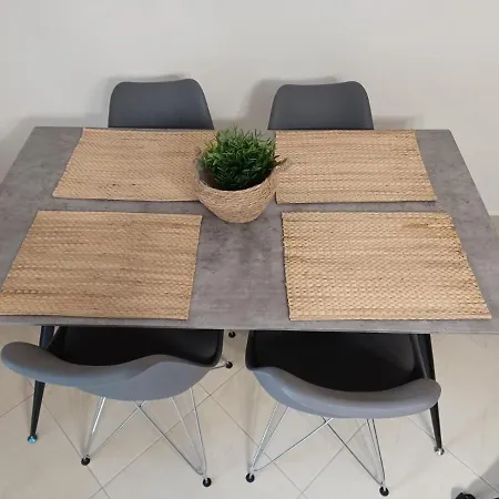 Elena Chalkidiki Daire *