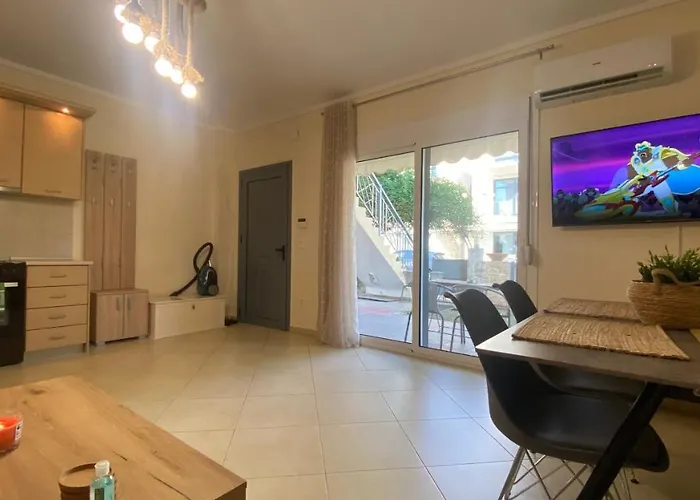 Elena Chalkidiki * Kallithea (Chalkidiki)